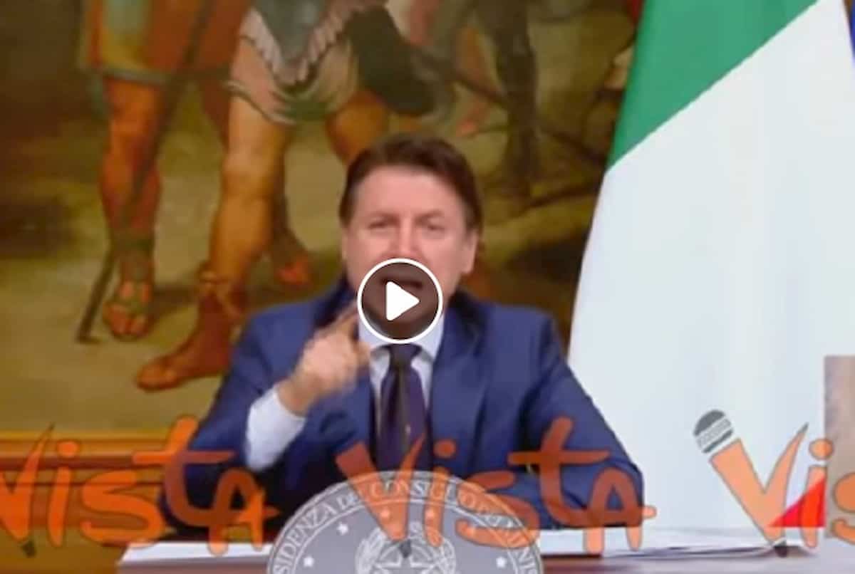 Giuseppe Conte e il Mes approvato dal governo con la Meloni. Vero, sbaglia solo l'anno