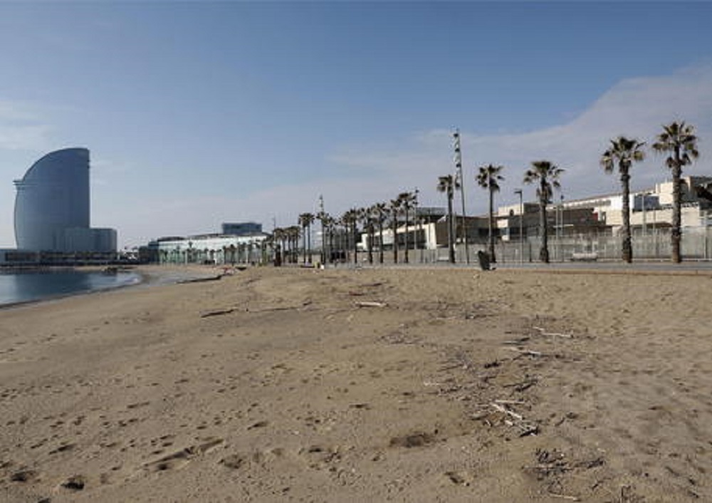 Coronavirus mare, Jesolo (6 mln di presenze l'anno) detta la linea? No box, prenotazioni obbligatorie