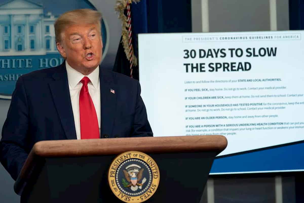 Coronavirus oracoli e sacerdoti del culto della Peste Intelligente (vedi Trump)