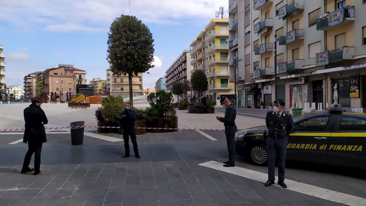 Cosenza, sequestrata piazza Bilotti. Sigilli anche al parcheggio sotterraneo