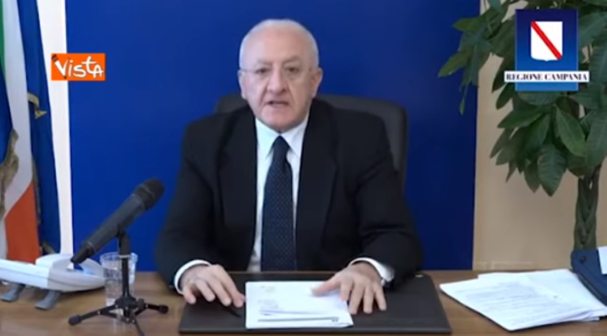 Coronavirus De Luca: State a casa a Pasqua e fate la pastiera