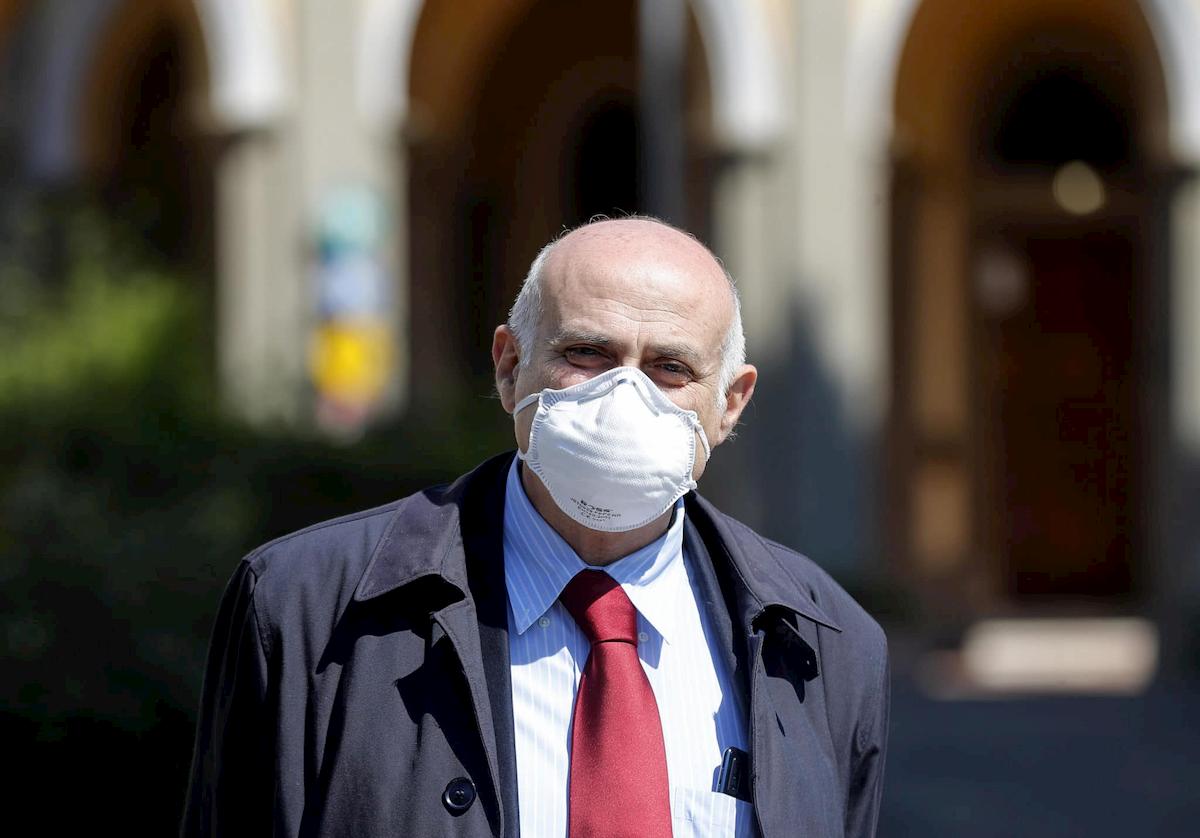 Coronavius, Pandemia per tutto il 2021: Ippolito ci ricorda che il vaccino per tutti è ancora lontano