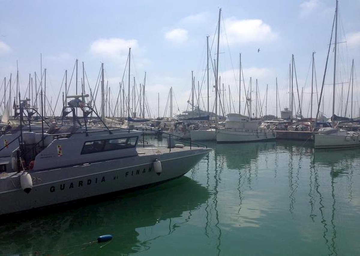 Puglia: via libera pesca amatoriale da domani (30 aprile), ok manutenzione seconde case dal 4 maggio