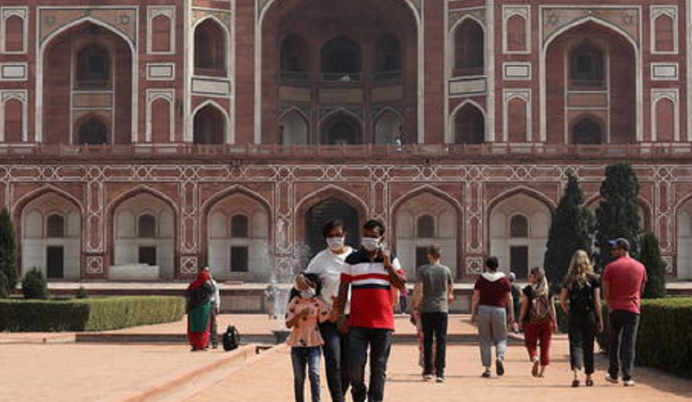 Islam, indù, ebraismo, evangelici: le iper religioni che aiutano il contagio