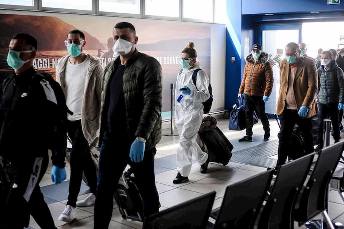 Brescia, medici albanesi festeggiano in hotel la fine della missione: denunciati