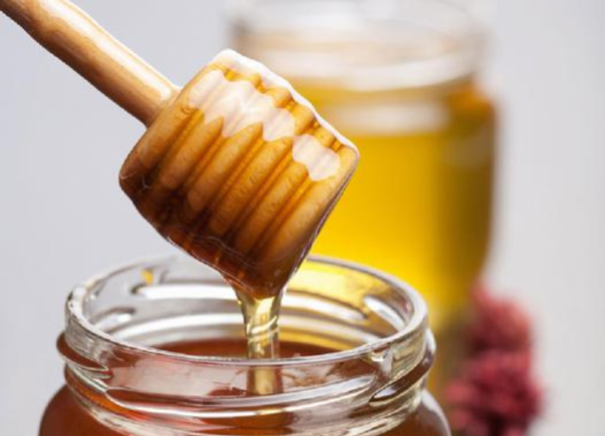 Coronavirus fake news smascherate: miele, yoga, sudare...