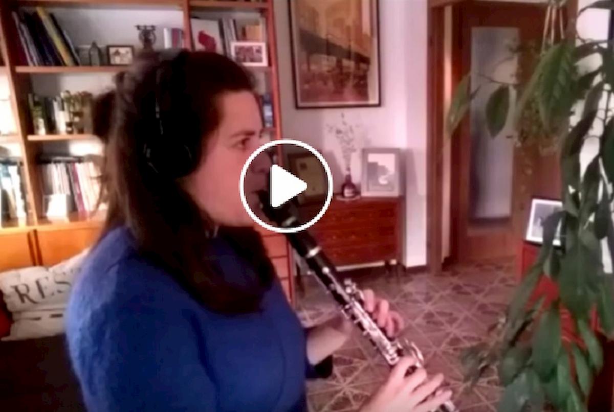 Coronavirus, la filarmonica di Peccioli (Pisa) esegue Too Much Heaven