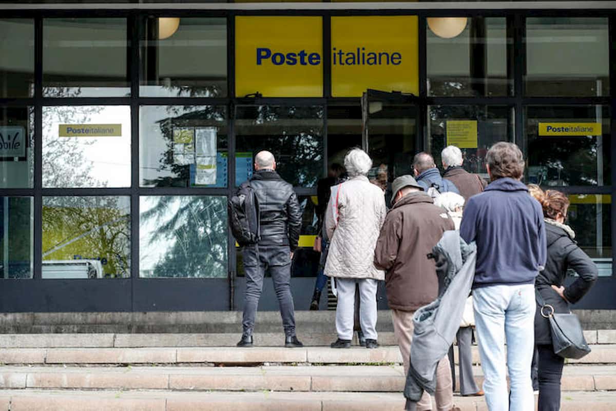 Poste Italiane: "Pensioni di maggio in pagamento dal 27 aprile"