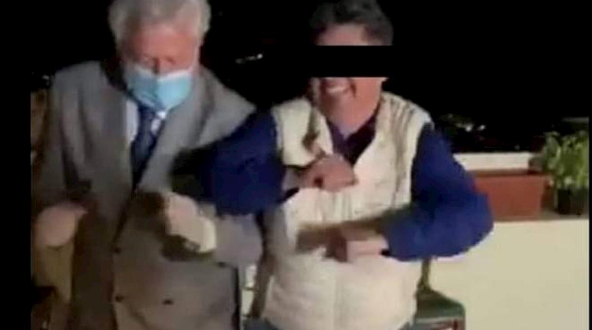 Ventimiglia, sindaco partecipa a festa su terrazzo