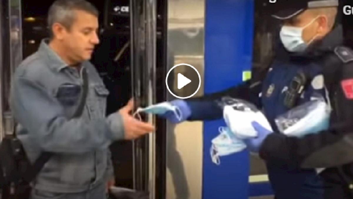 spagna distribuisce mascherine