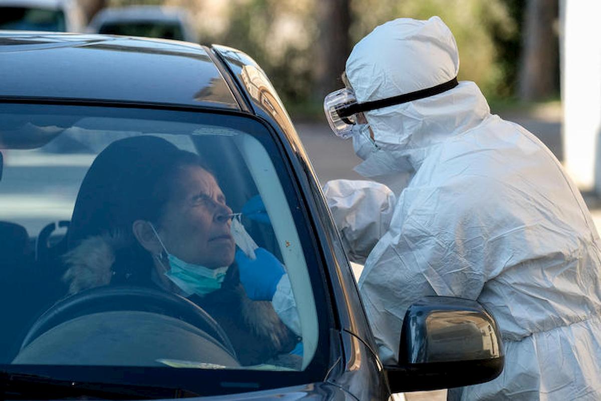 roma, tampone coronavirus modalità drive-in