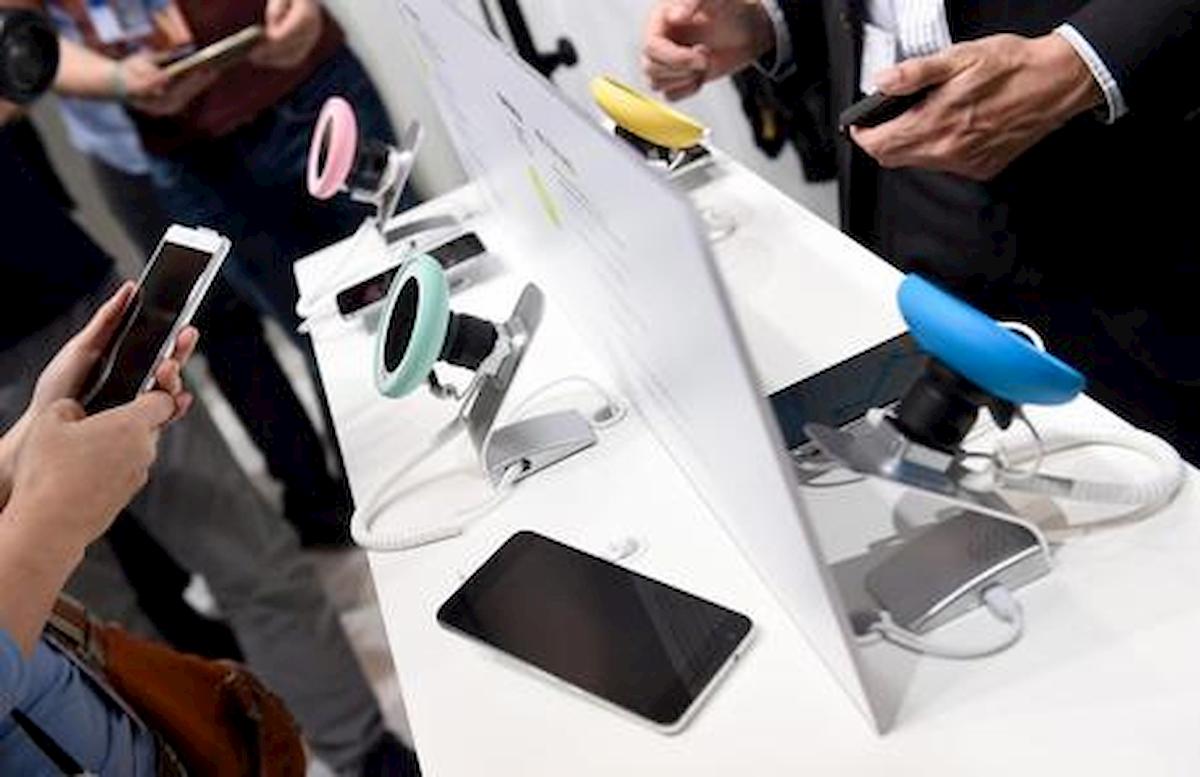 telefoni cellulari foto ansa
