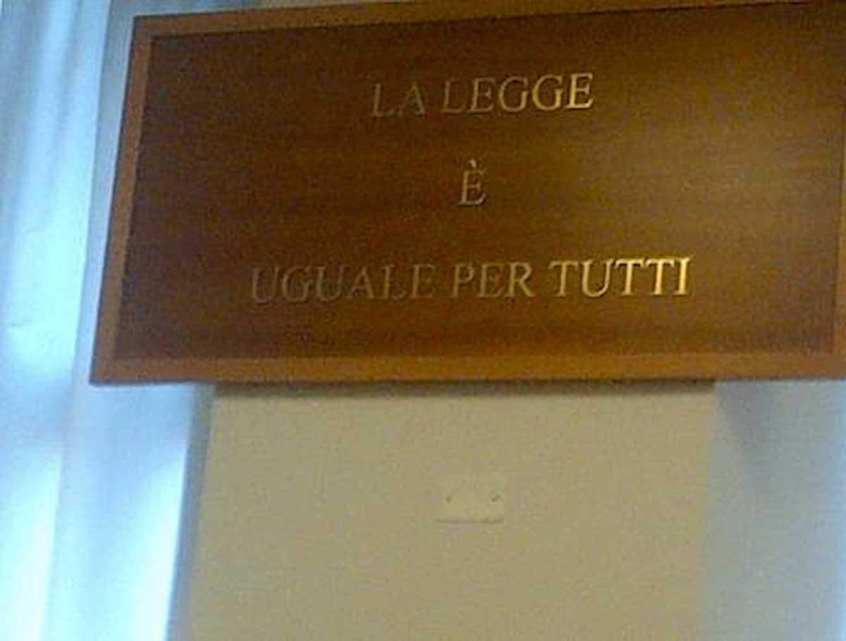 Coronavirus, il tribunale dei minori di Roma: "I padri separati hanno il diritto di vedere i figli"