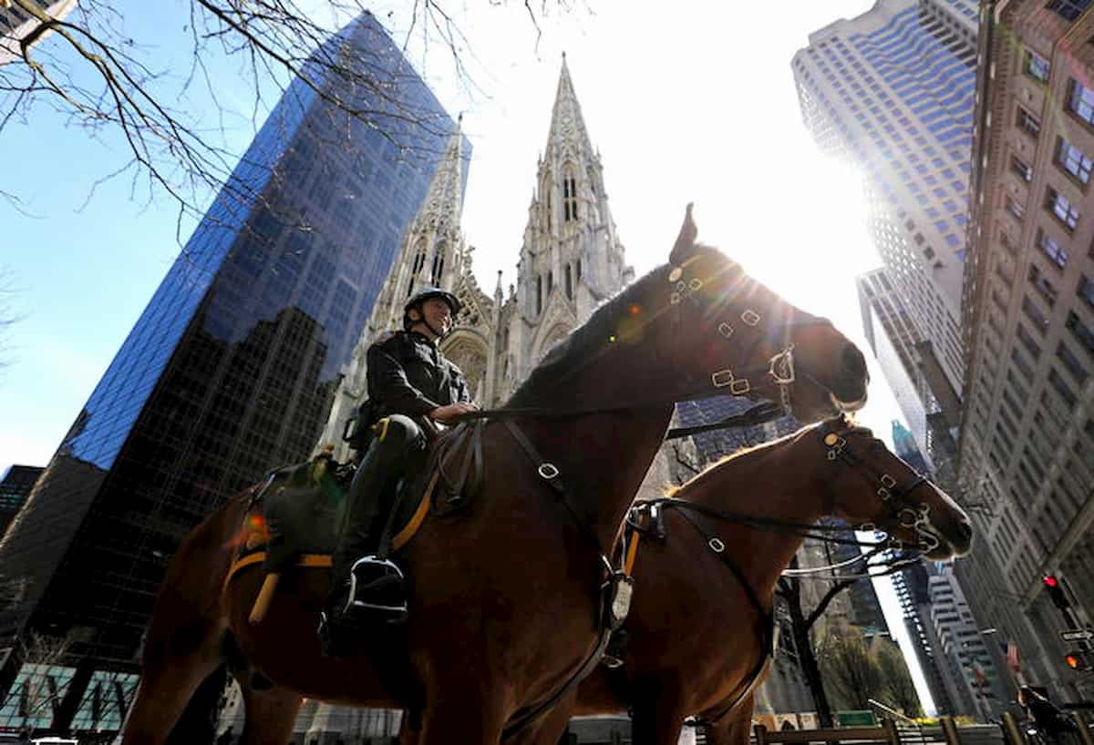 Coronavirus, negli Stati Uniti in 22 milioni hanno perso il posto di lavoro in un mese