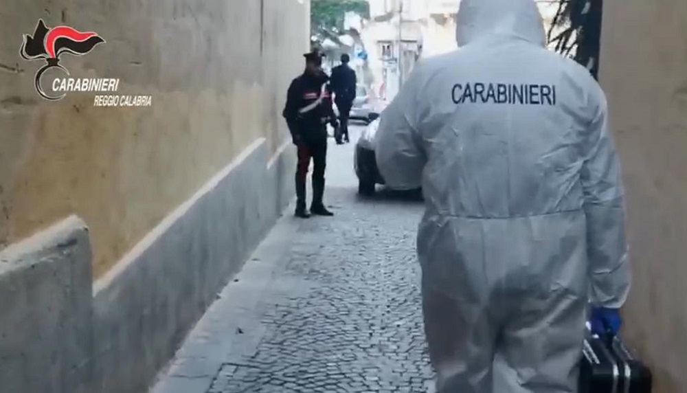 Coronavirus, pubblica un video sui controlli in strada. Poco dopo gli sparano