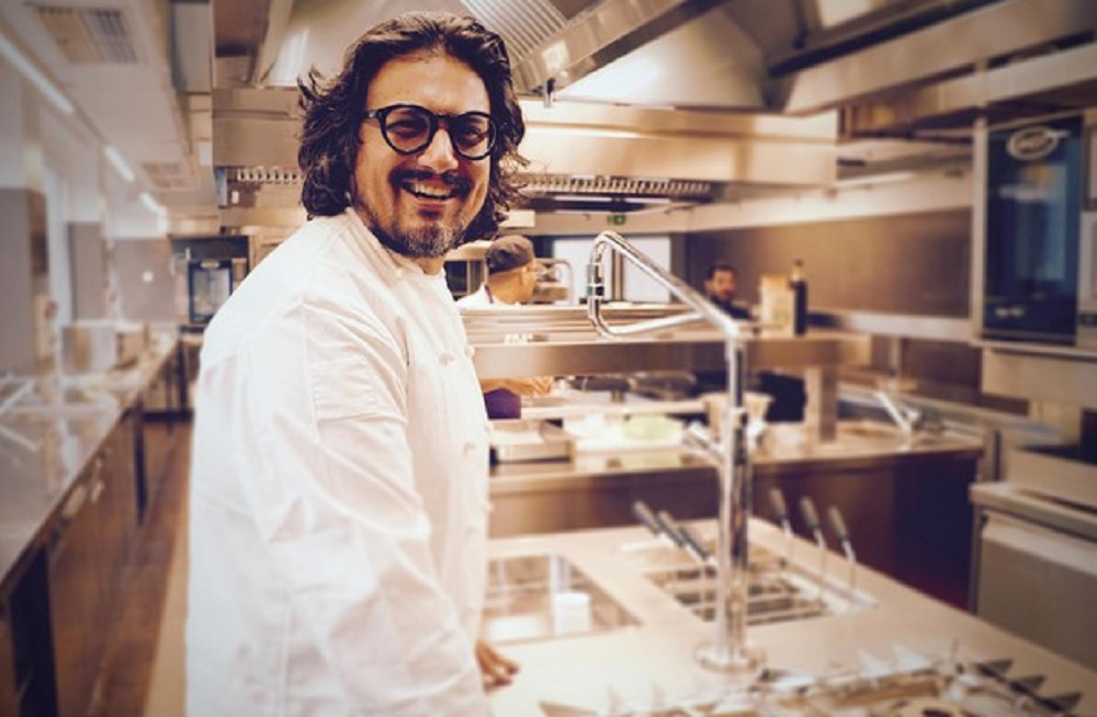 Vissani, Cracco, Borghese. I grandi chef contro Conte. "Senza aiuti chiudo". E sul plexiglass...