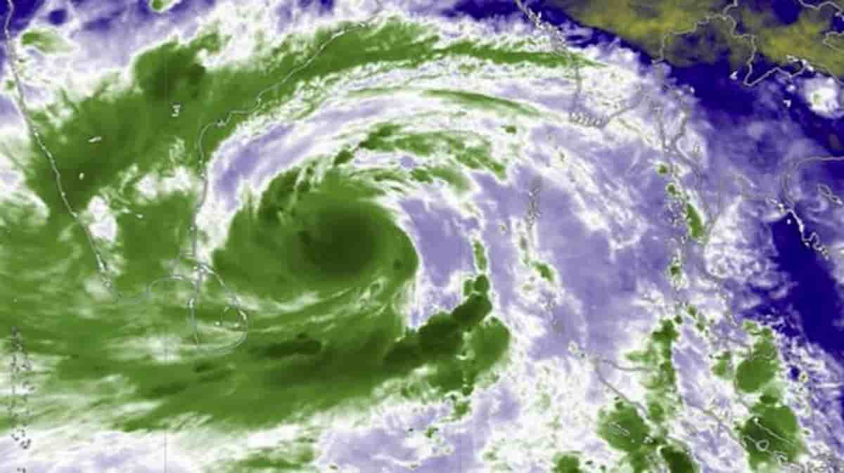 Amphan, il super ciclone sta per toccare India e Bangladesh: raffiche fino a 190 km orari