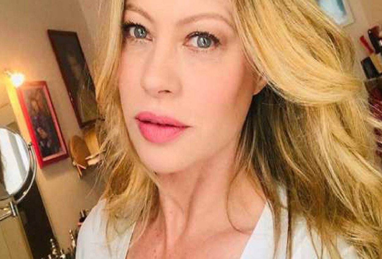 Anna Falchi, Instagram