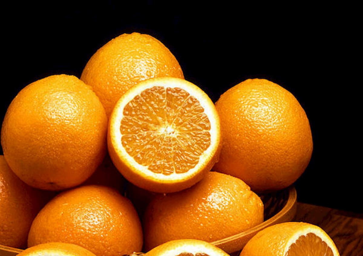 Tumori, mega dosi di vitamina C endovena aiutano a difendersi: lo conferma uno studio