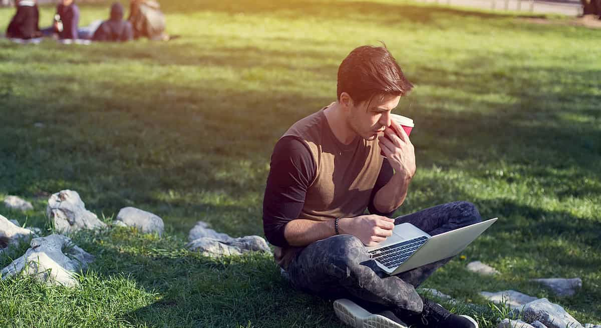 Coronavirus, Oms: "Il caldo e la vita all’aria aperta potrebbero limitare il contagio"