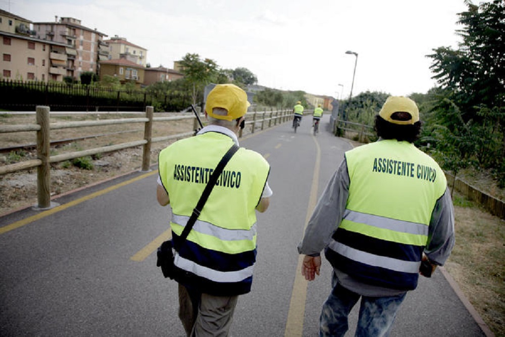 Assistenti civici, il peccato originale: il pop-buonismo di sinistra