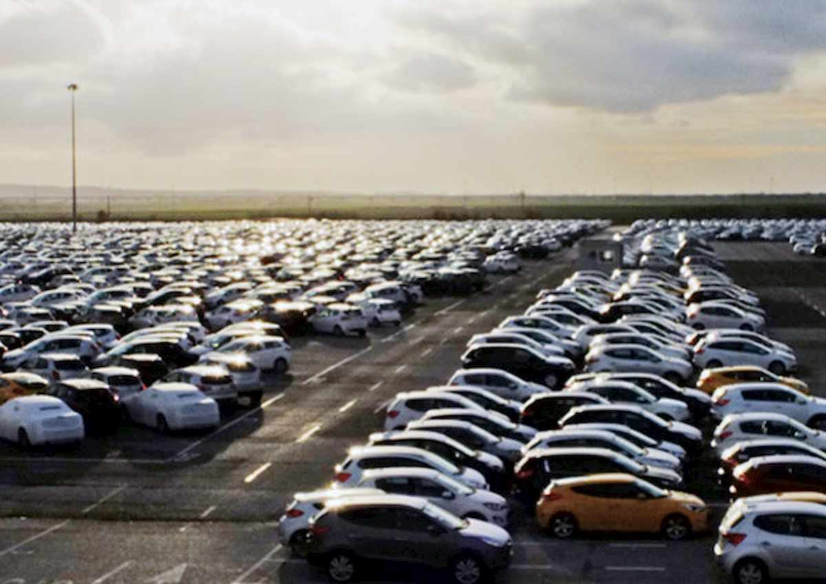 Auto, coronavirus affonda il mercato. Congresso Usa pensa ad aiuti per il settore