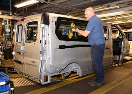 Coronavirus azzoppa UK. Giampaolo Scacchi: 200 auto in un mese