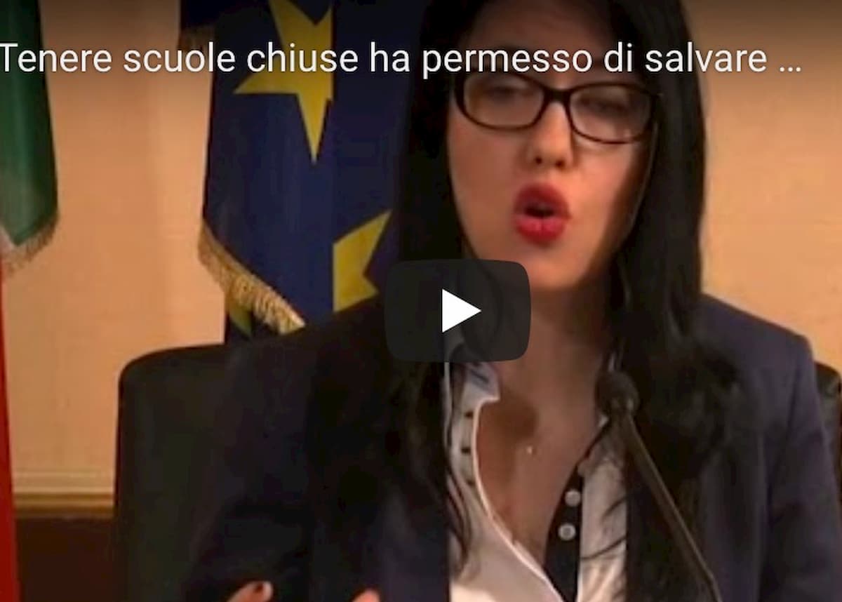 Maturità 2020, Azzolina conferma: "Esami il 17 giugno in presenza e senza prove scritte" VIDEO