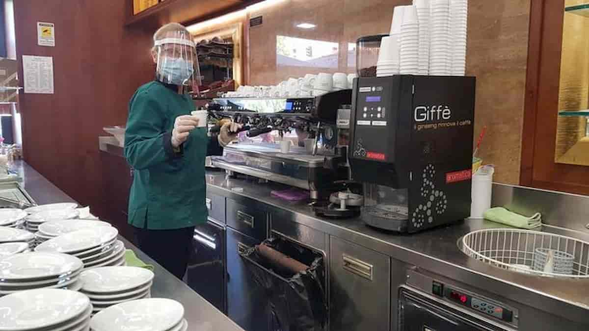Fase 2. Caffè al vetro addio, quello in plastica è buono uguale?