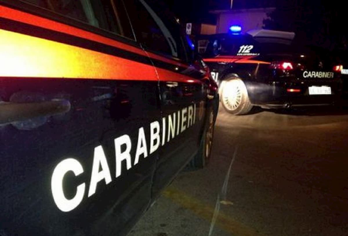 Milano, badante presa a pugni perché si rifiuta di fare del se**o orale: 41enne in manette