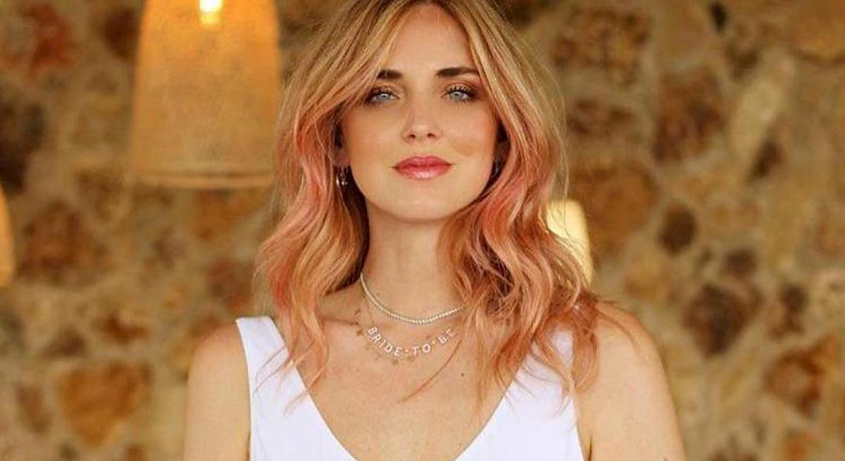 Chiara Ferragni è incinta? La sua nuova collana col ciondolo per il "future baby"