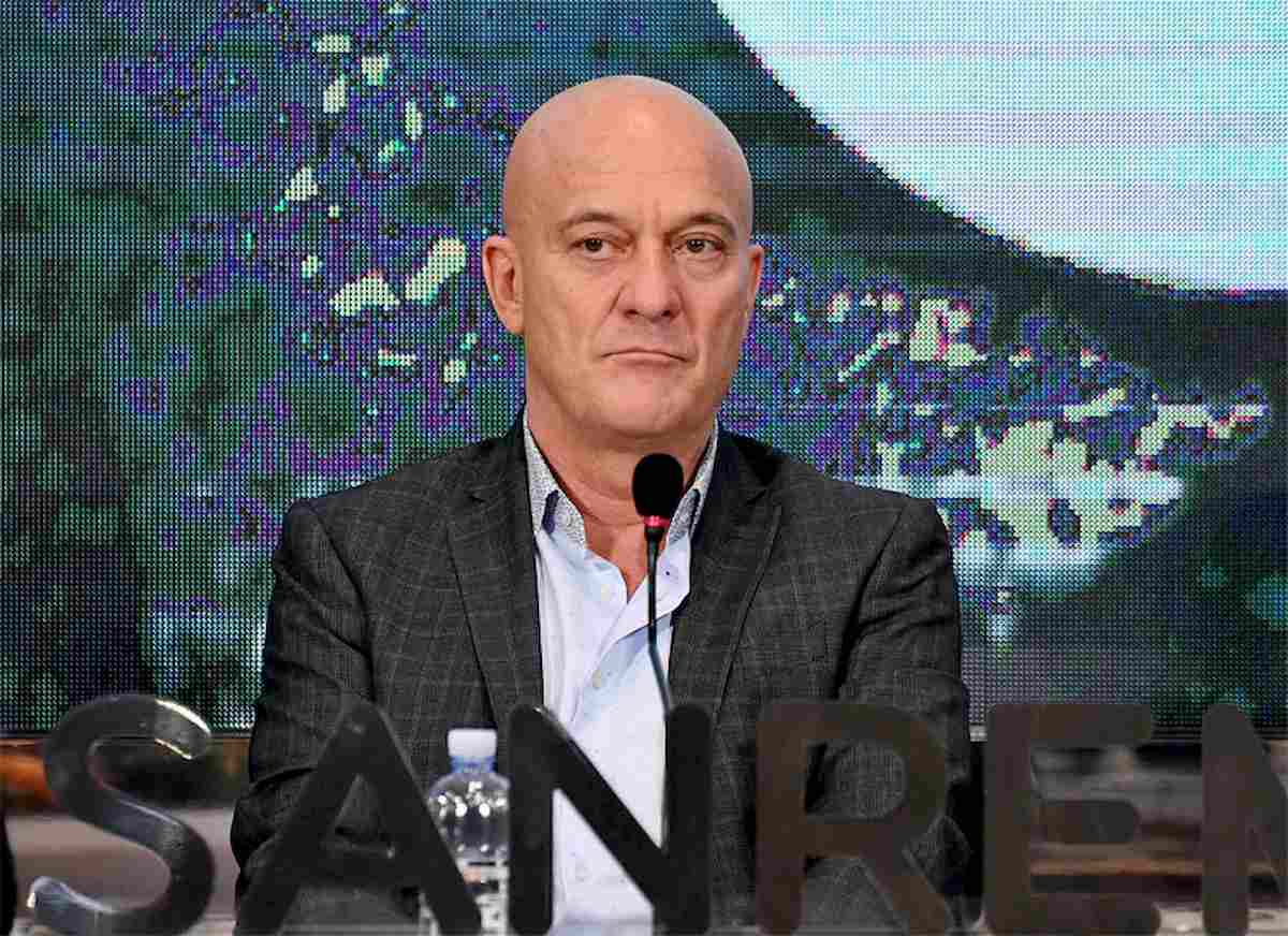 Claudio Bisio: "In quarantena ho perso mia madre, forse per il Covid. Sanità lombarda da commissariare"
