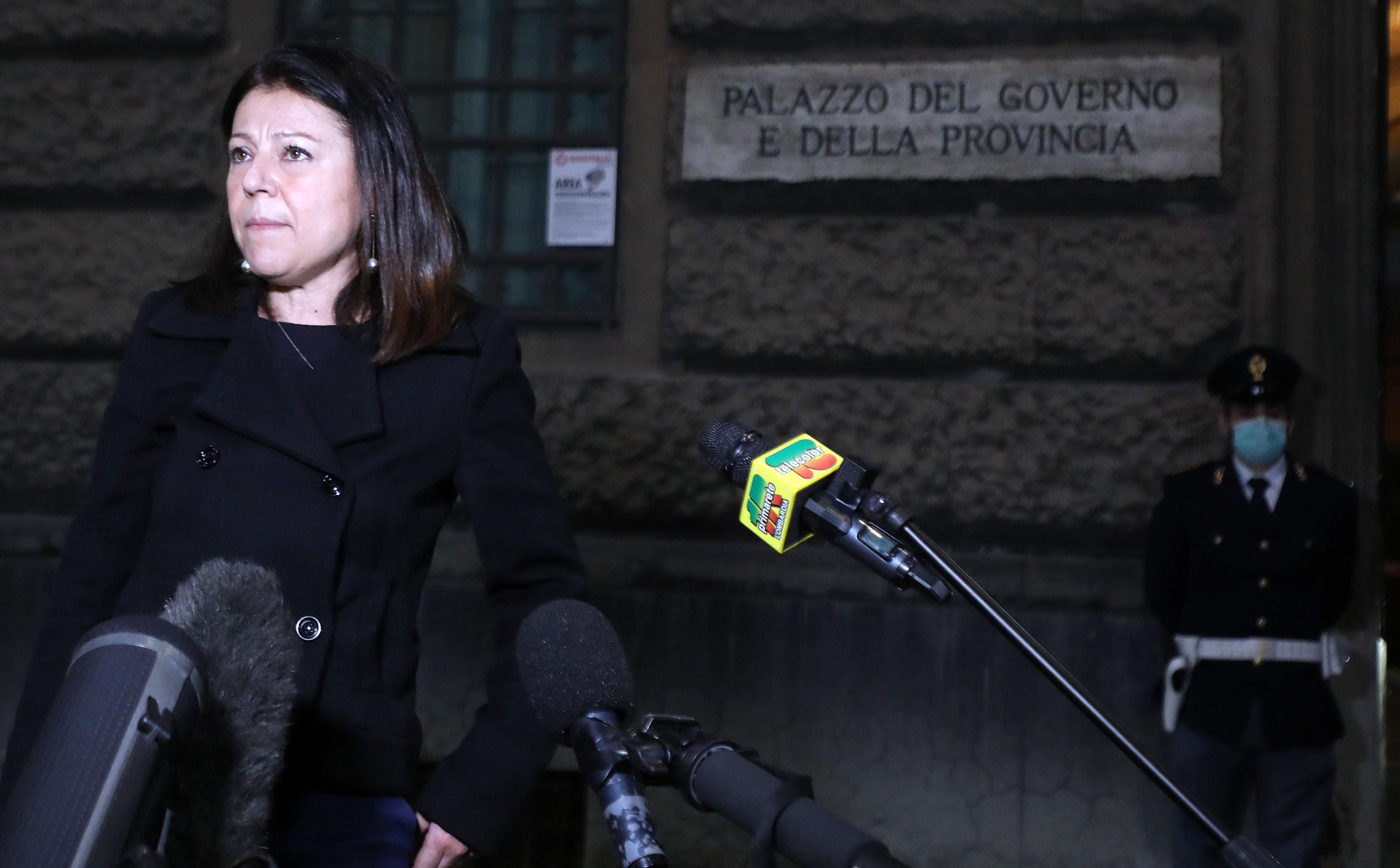 Fase 2 scuole, ministro De Micheli: Riaprire per il bene dei ragazzi