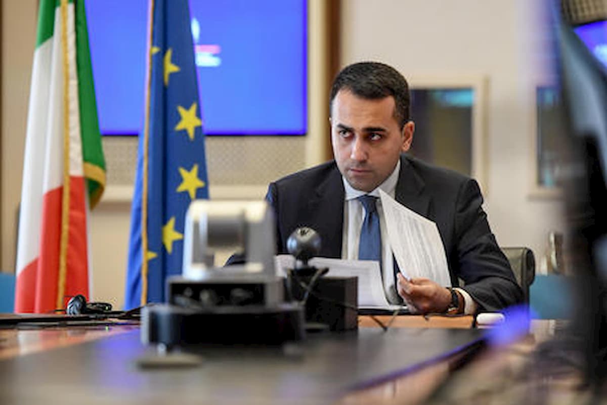 Calabria reintroduce i vitalizi, Di Maio: "Scelta surreale, tornate indietro"