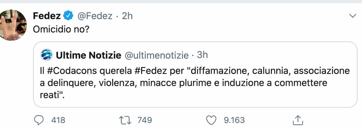 Codacons denuncia Fedez per la raccolta fondi su Gofundme. Il rapper: "Sono basito"