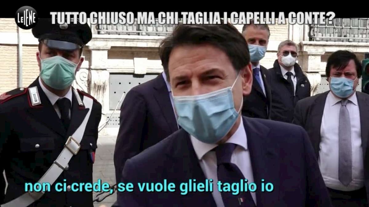 Giuseppe Conte a Le Iene: "Mi taglio i capelli da solo". Casalino: "C’ha sta fissa qua"