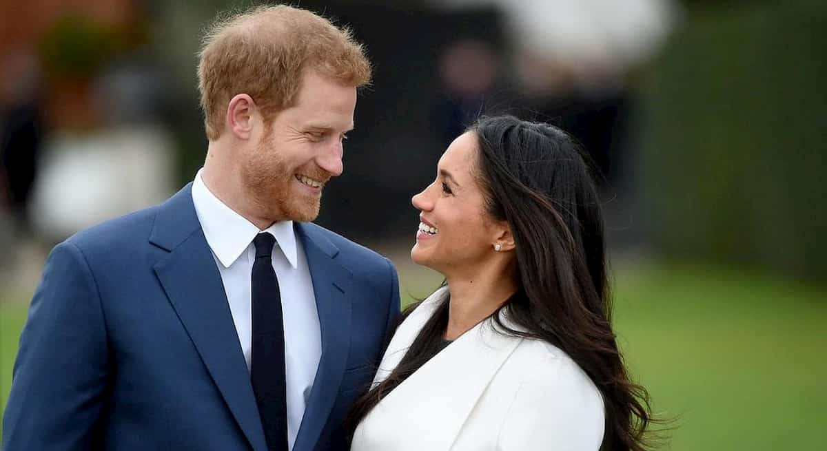 Harry e Meghan Markle lasciano i social network: ricevono troppi insulti dagli haters da tastiera