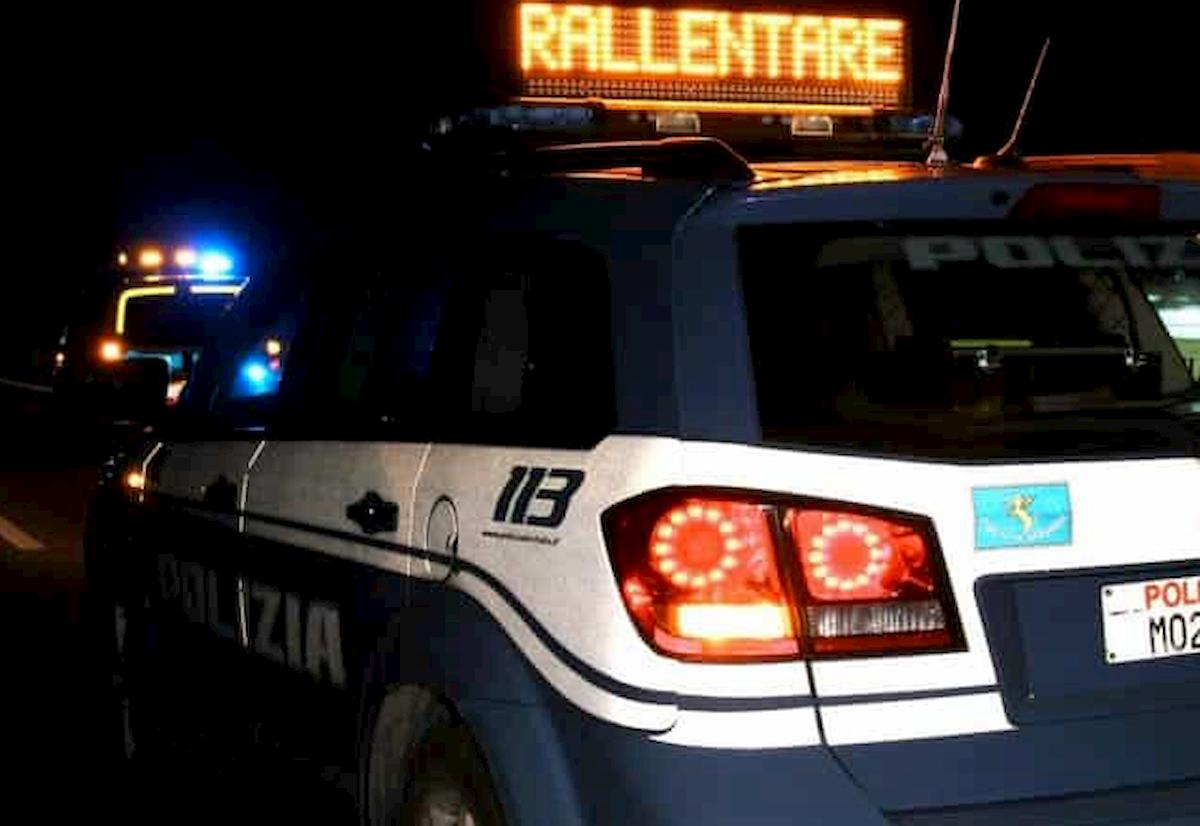 Roma, schianto tra due auto sul Grande Raccordo Anulare. Morta una donna di 37 anni