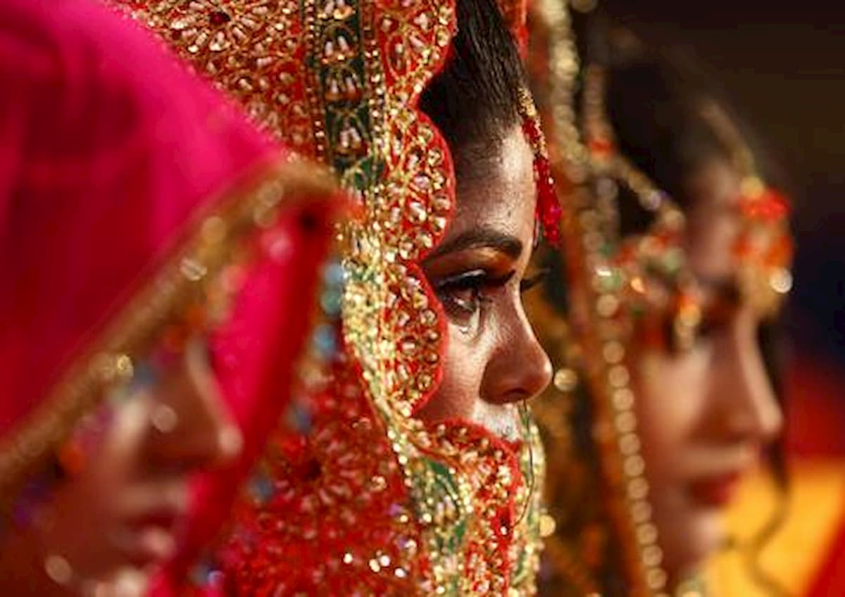 Pakistan, Onlus denuncia: "Quattordicenne rapita e costretta a convertirsi all'Islam e a sposarsi"