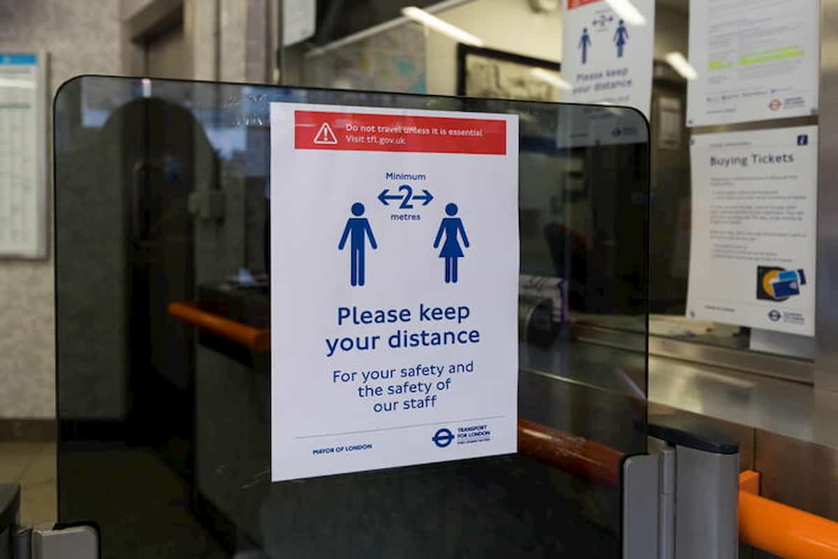 Settimana lavorativa di 3 giorni con 2 squadre di lavoratori: la ricetta inglese per la ripresa economica