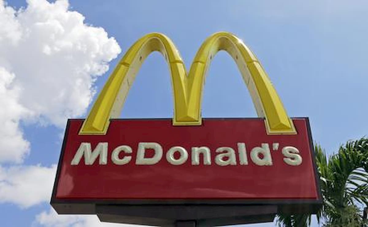 Usa, va da McDonald's e spara ai dipendenti: le avevano impedito di mangiare nel locale
