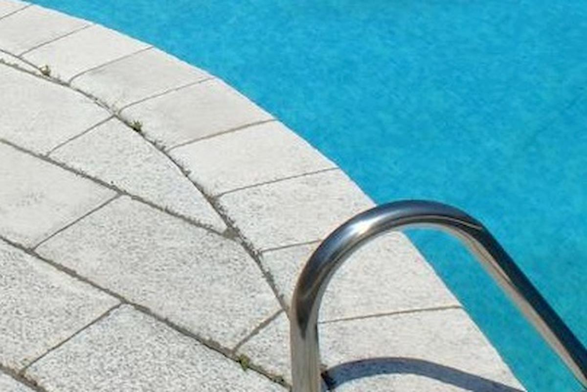 Greta annegata nella piscina abbandonata. L'autopsia: era morta da un'ora quando è stata trovata