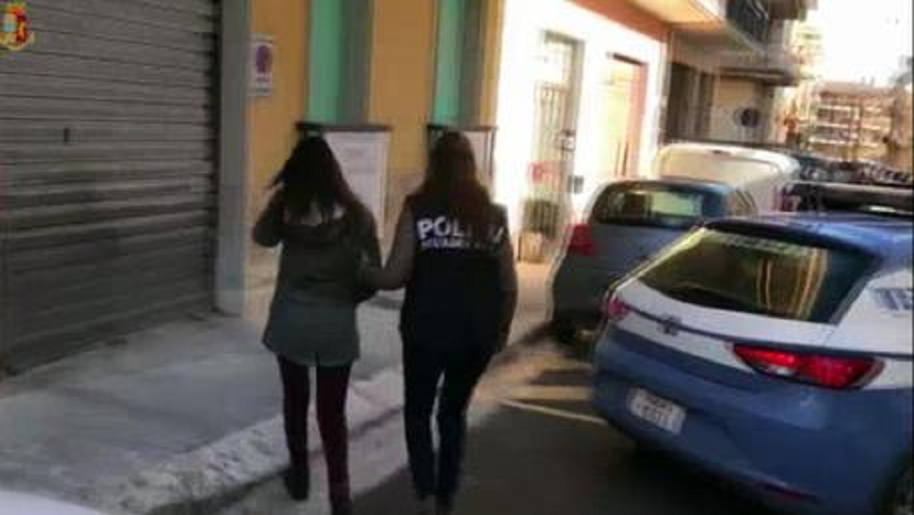 Pollena Trocchia, identificati i 3 della bomba esplosa davanti al negozio