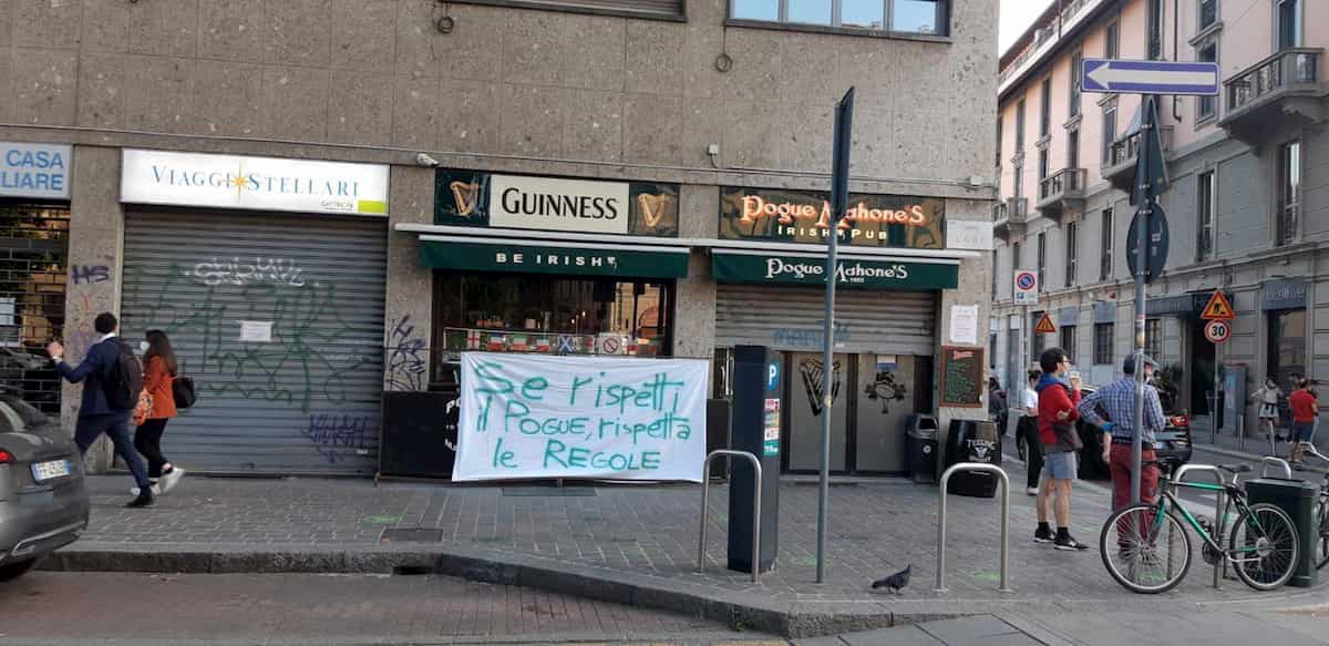Milano, pub contro i clienti senza mascherina: "Non siamo poliziotti ma baristi, rispettate le norme"