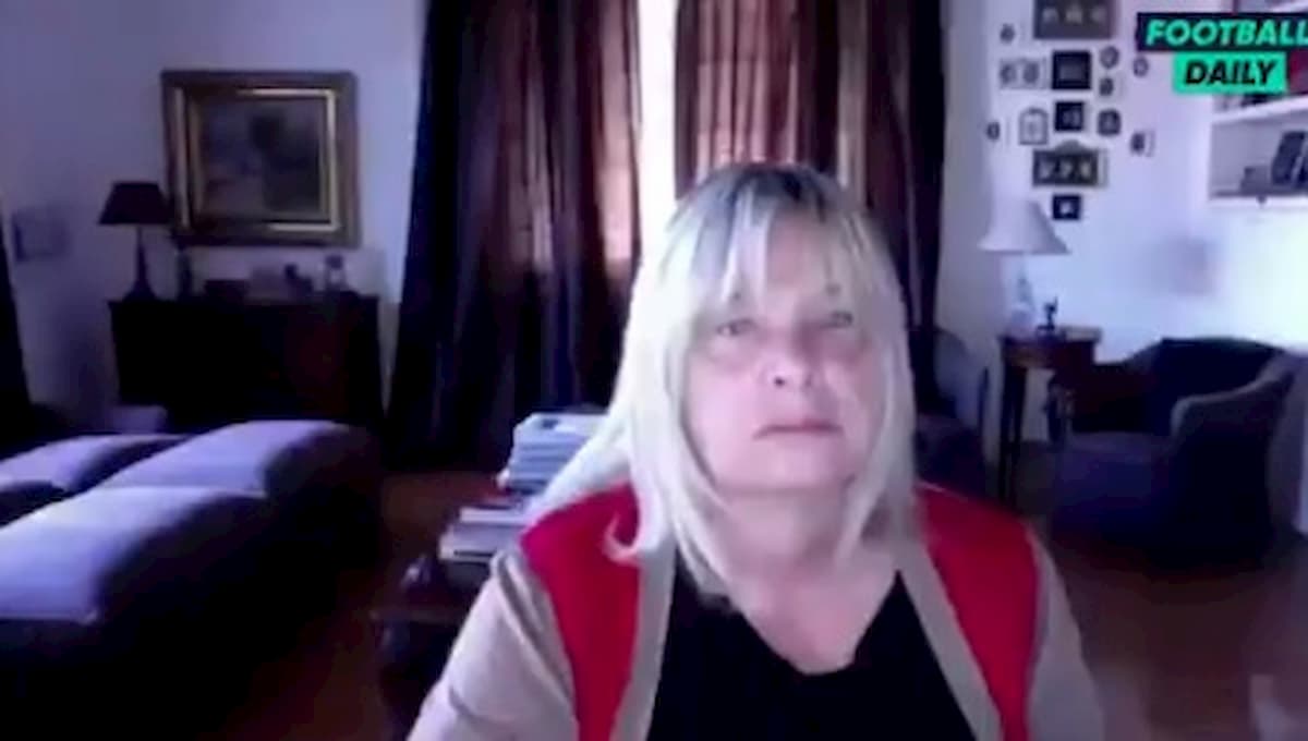 Ranieri, fuori programma in diretta tv: la moglie irrompe in collegamento