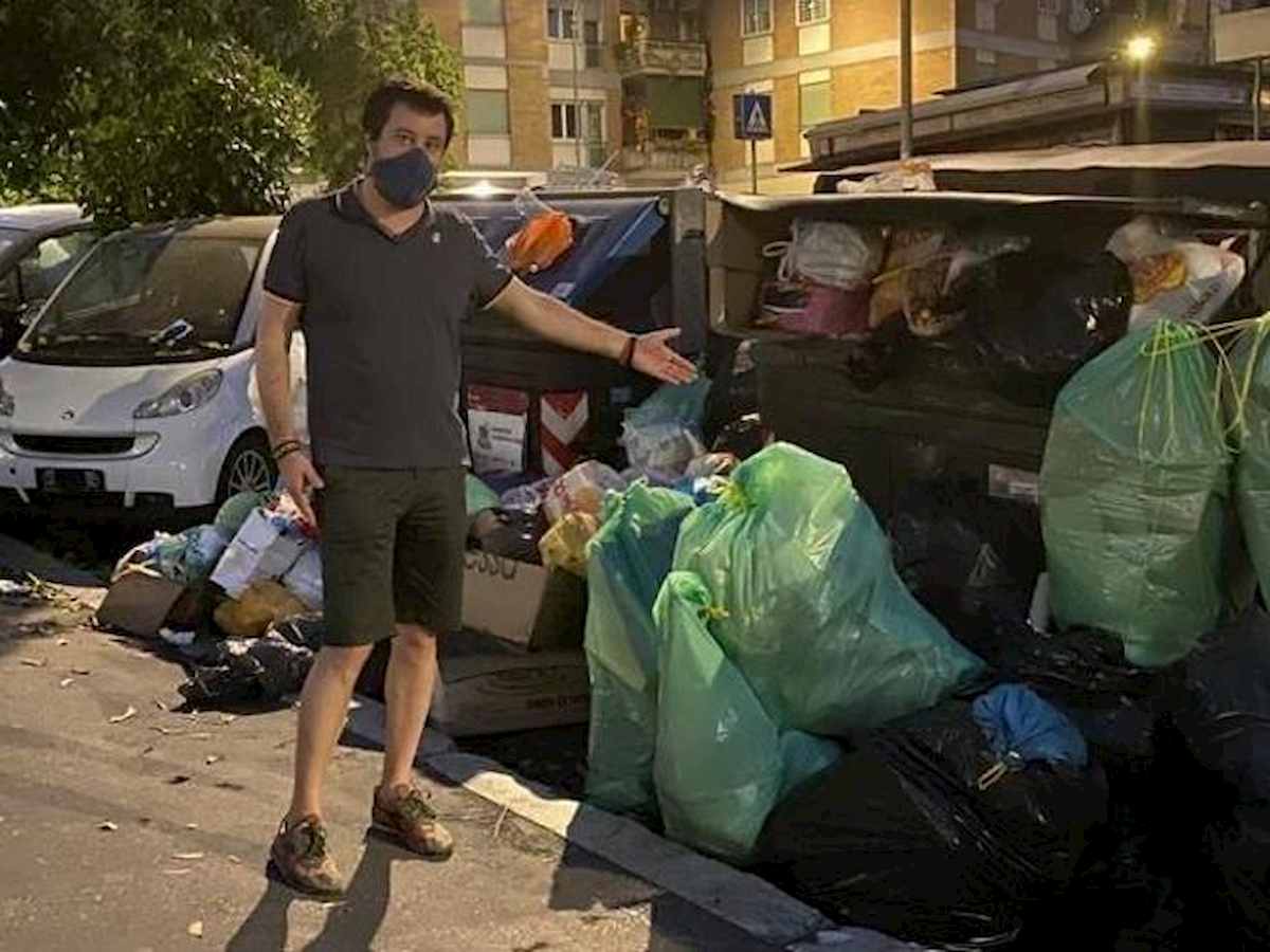 salvini rifiuti facebook