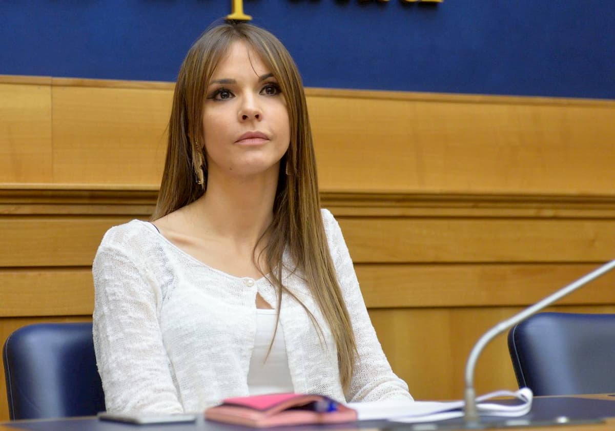 Sara Manfuso: "Anche ai tempi del coronavirus noi donne siamo l'anello debole della catena"