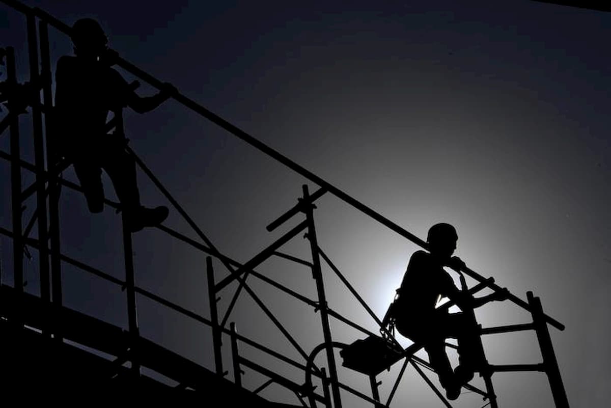 Contagio uguale infortunio sul lavoro. Se dipendente muore, omicidio colposo