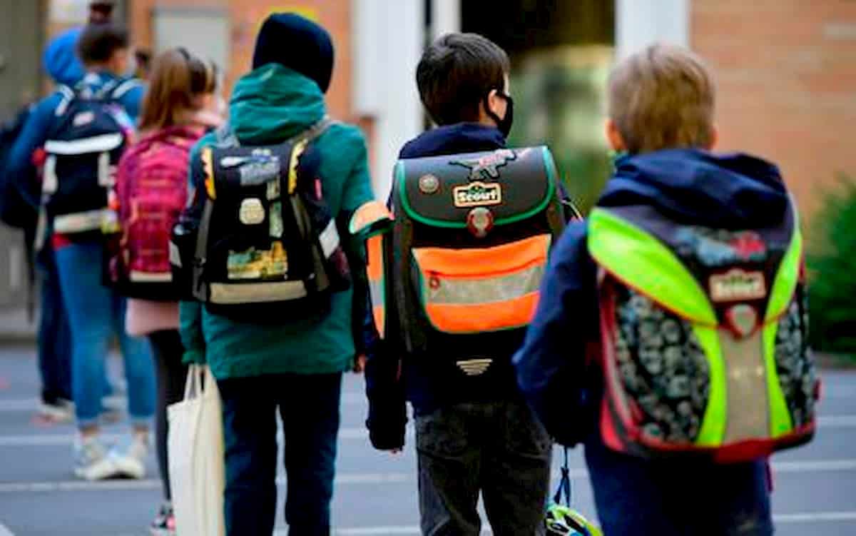 Malattia di Kawasaki: i 7 sintomi che bisogna tenere d'occhio nei bambini con la sindrome