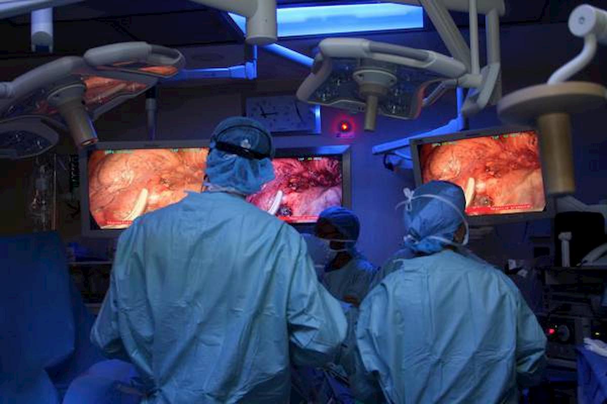 Coronavirus brucia i polmoni a un 18 enne: glieli trapiantano entrambi. Primo caso in Europa